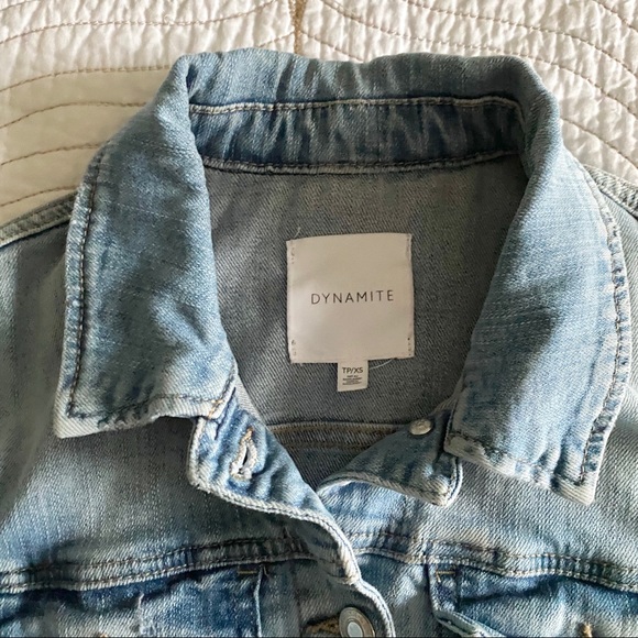 2/$30🍑 DYNAMITE Light Wash Jean Jacket - Picture 3 of 6